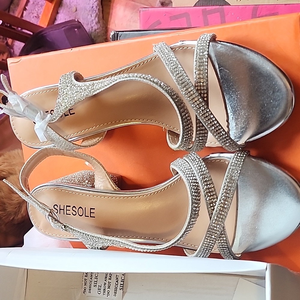 SHESOLE GLITTER RHINESTONE SANDALS SIZE 38.5(8) ~ NIB